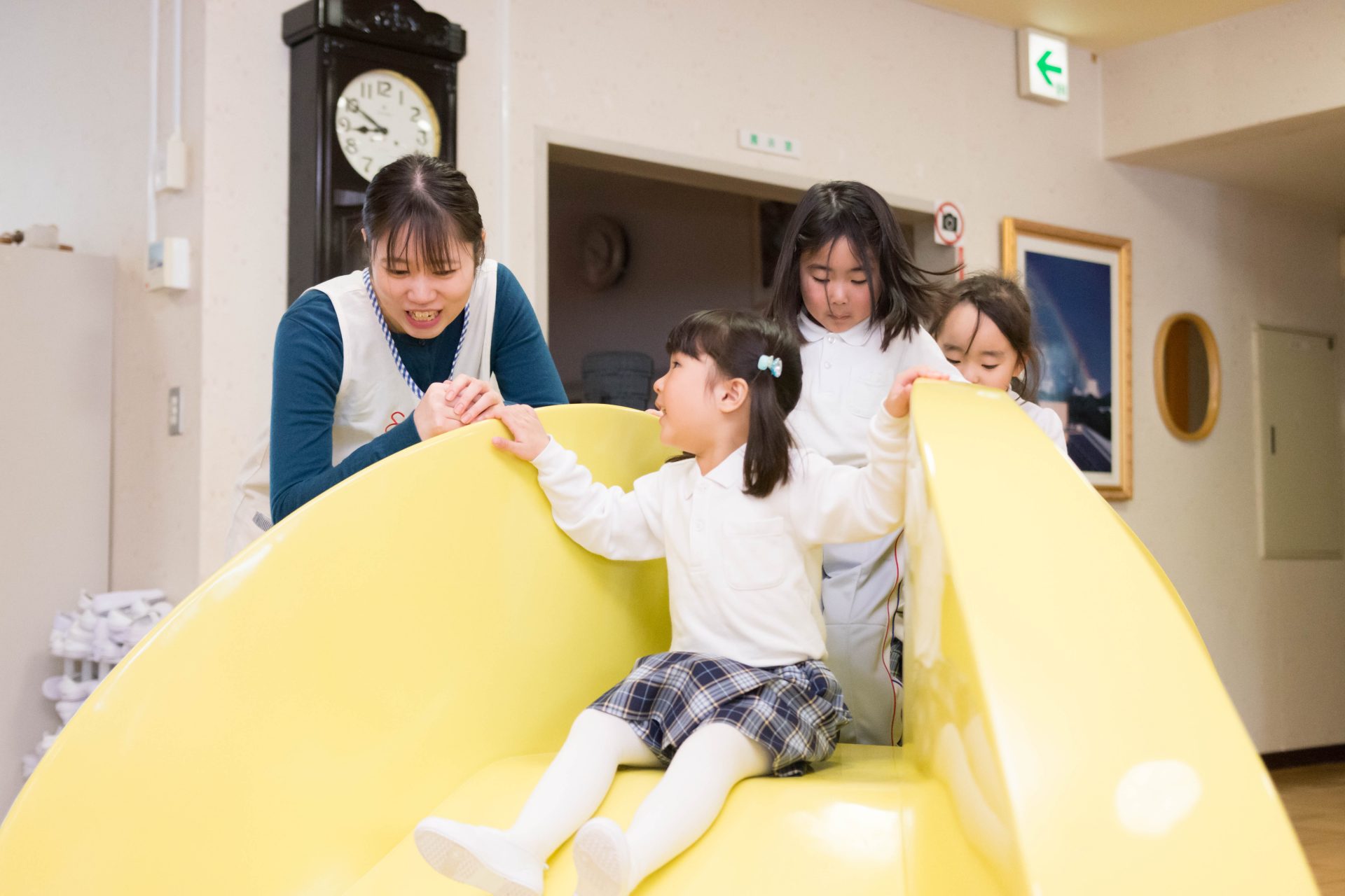 新しい室内遊具が誕生 - 札幌創価幼稚園